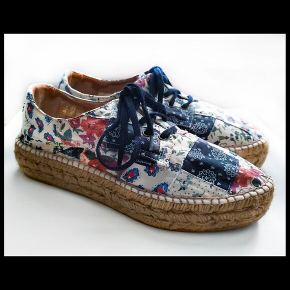 Gairno Floral Lace-up Espadrilles, Made in Spain - Picture 2 of 10